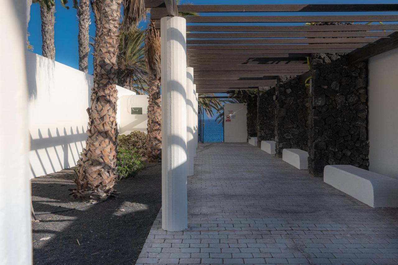 Beautiful Studio On The Seafront Costa Teguise Dış mekan fotoğraf